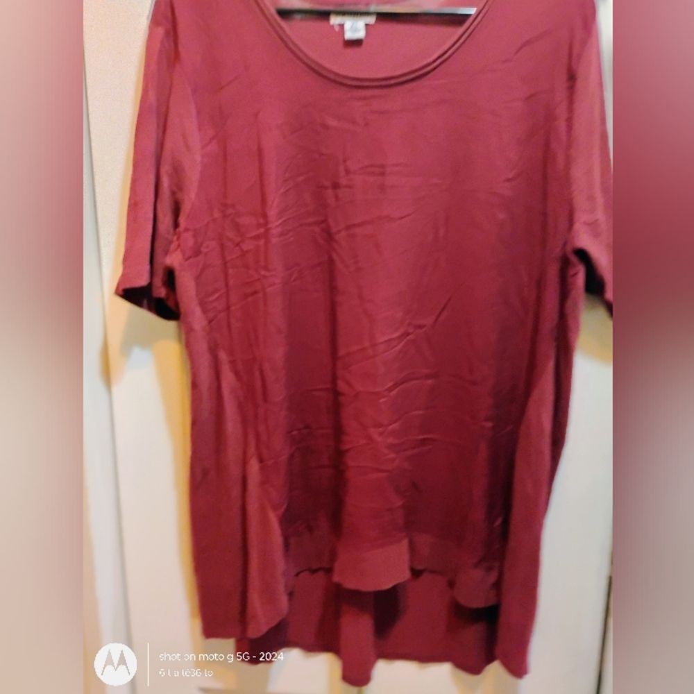Hannah Women's Burgundy Top